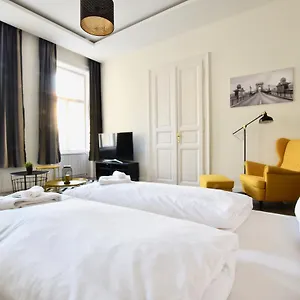 Standard By Hi5 - Dessewffy 39 Apartman